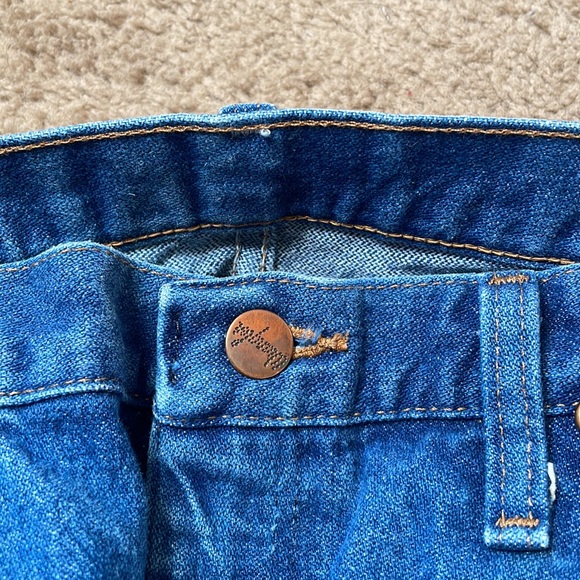 SOLD Wrangler Cowboy Cuts - Picture 3 of 4